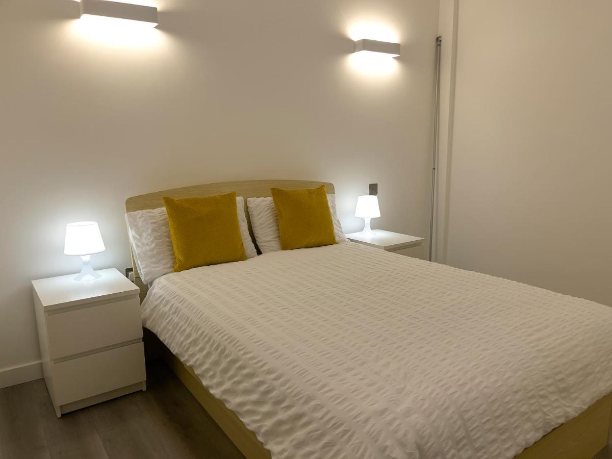 Lovely 2 Double Bedroom Flat With Free Parking - At The Atrium Mk Milton Keynes Bagian luar foto